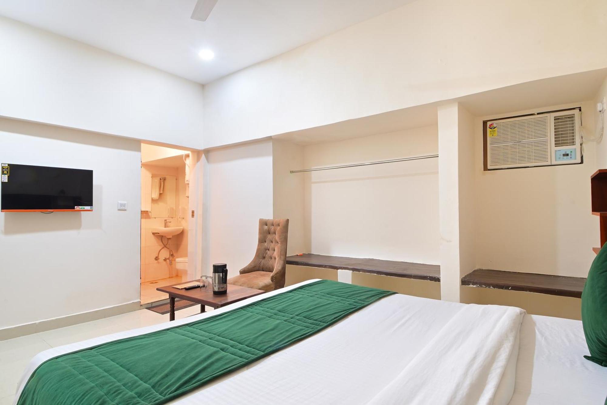 Chowdhry Tourist Lodge - New Delhi Railway Station - 2 Minutes Walk Ngoại thất bức ảnh