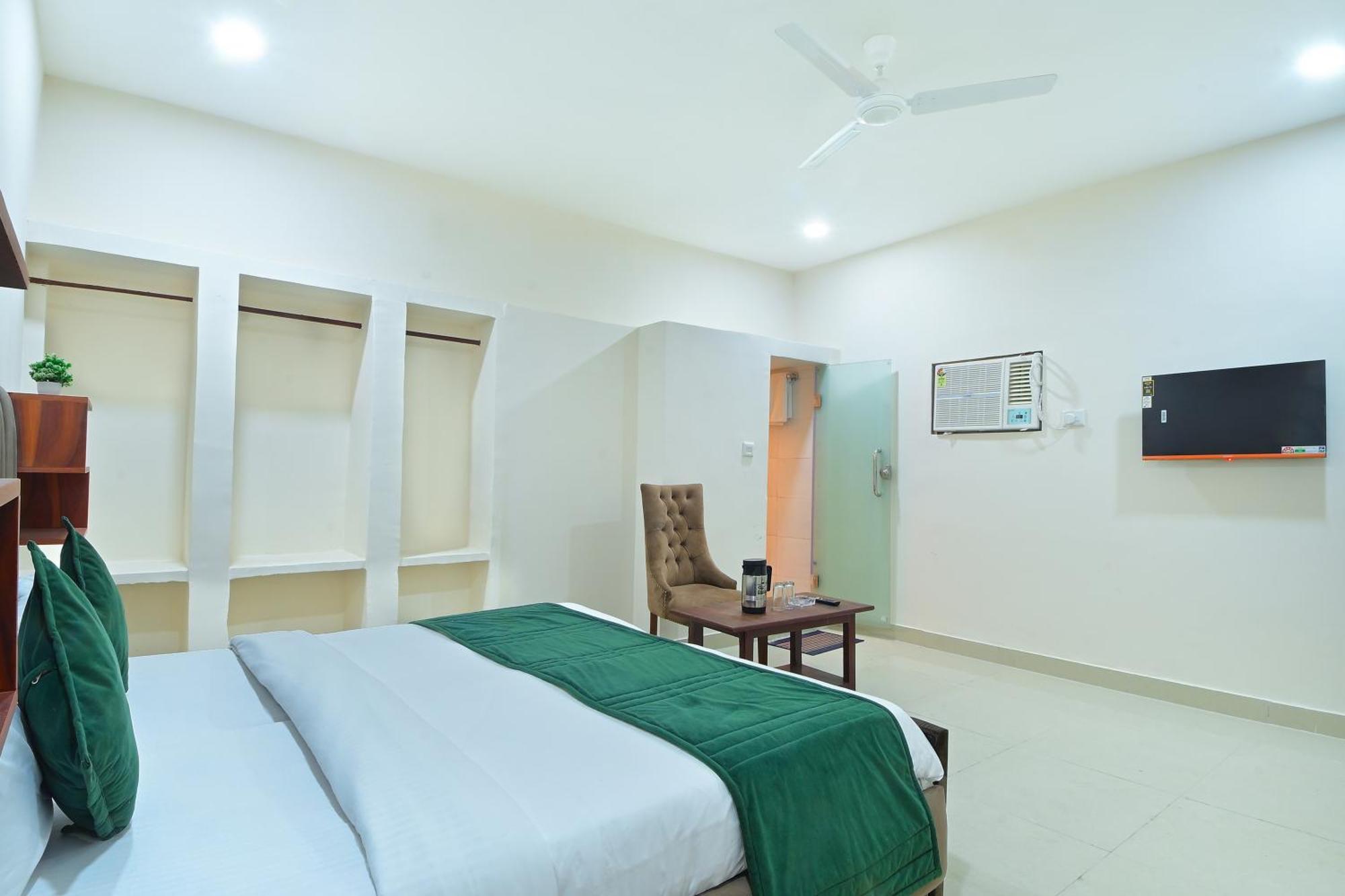 Chowdhry Tourist Lodge - New Delhi Railway Station - 2 Minutes Walk Ngoại thất bức ảnh