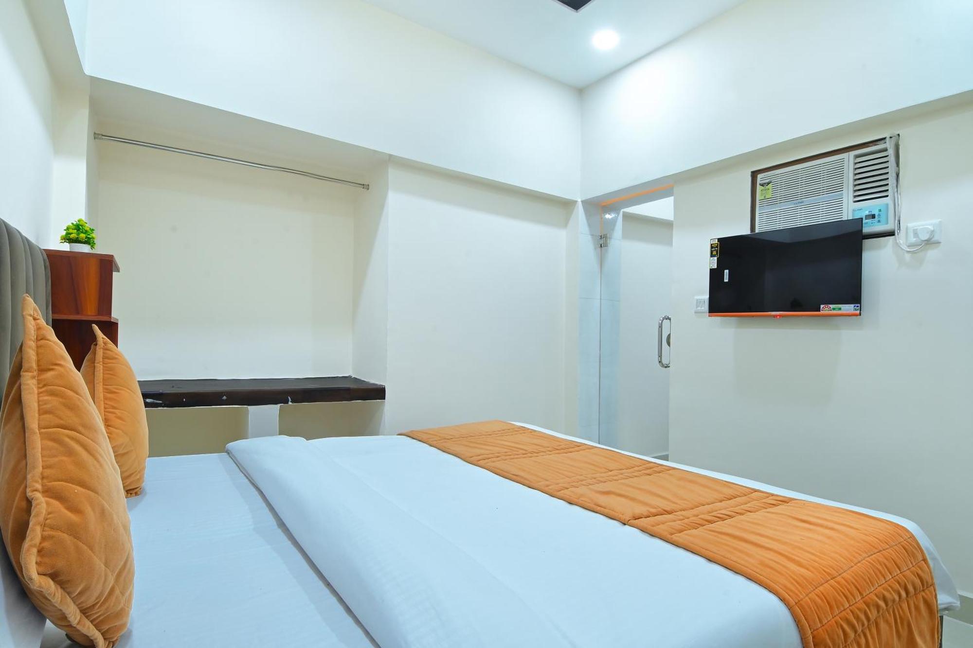 Chowdhry Tourist Lodge - New Delhi Railway Station - 2 Minutes Walk Ngoại thất bức ảnh