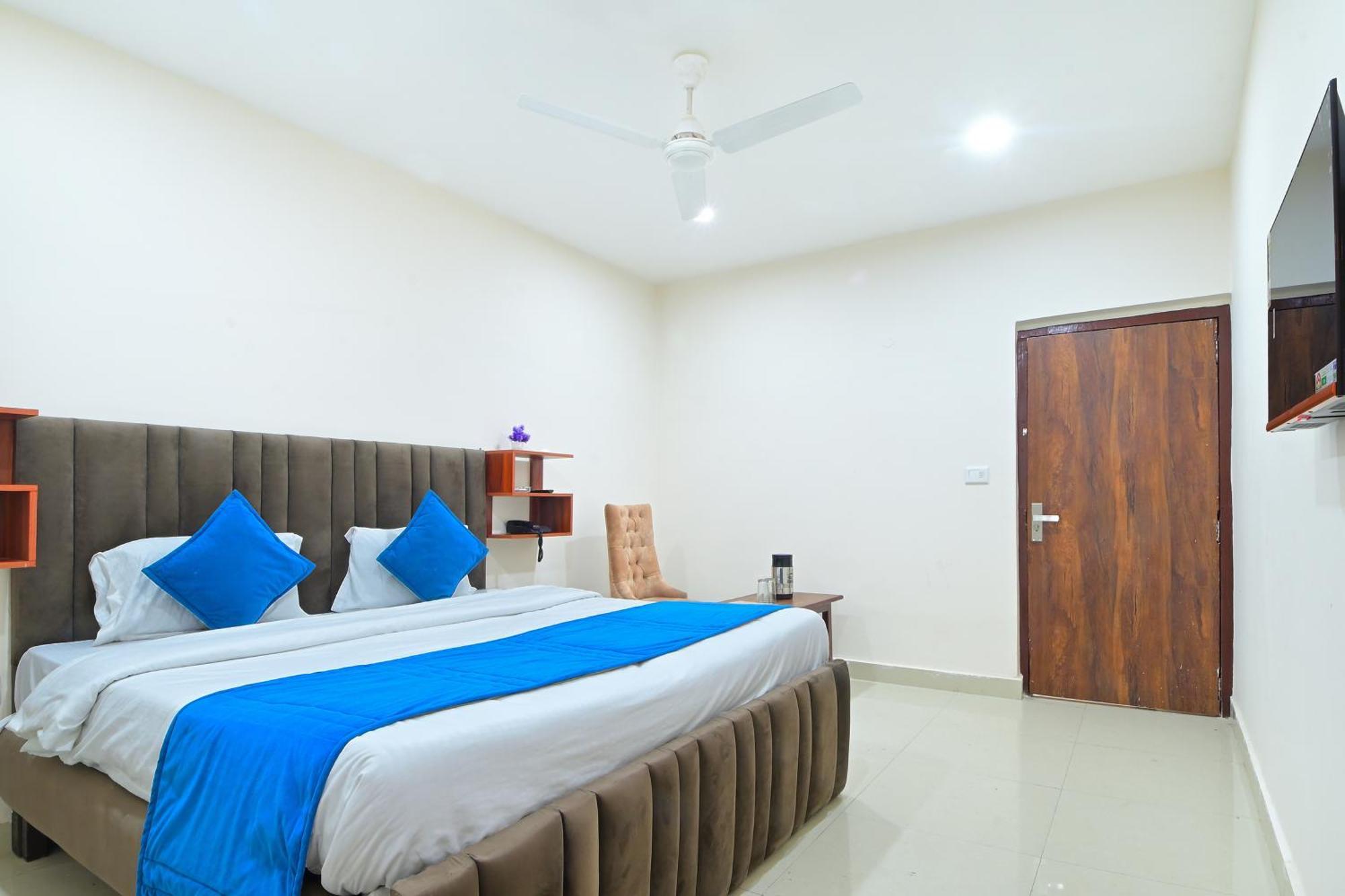 Chowdhry Tourist Lodge - New Delhi Railway Station - 2 Minutes Walk Ngoại thất bức ảnh