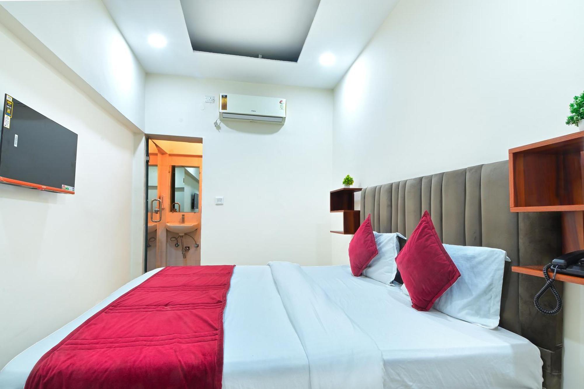 Chowdhry Tourist Lodge - New Delhi Railway Station - 2 Minutes Walk Ngoại thất bức ảnh