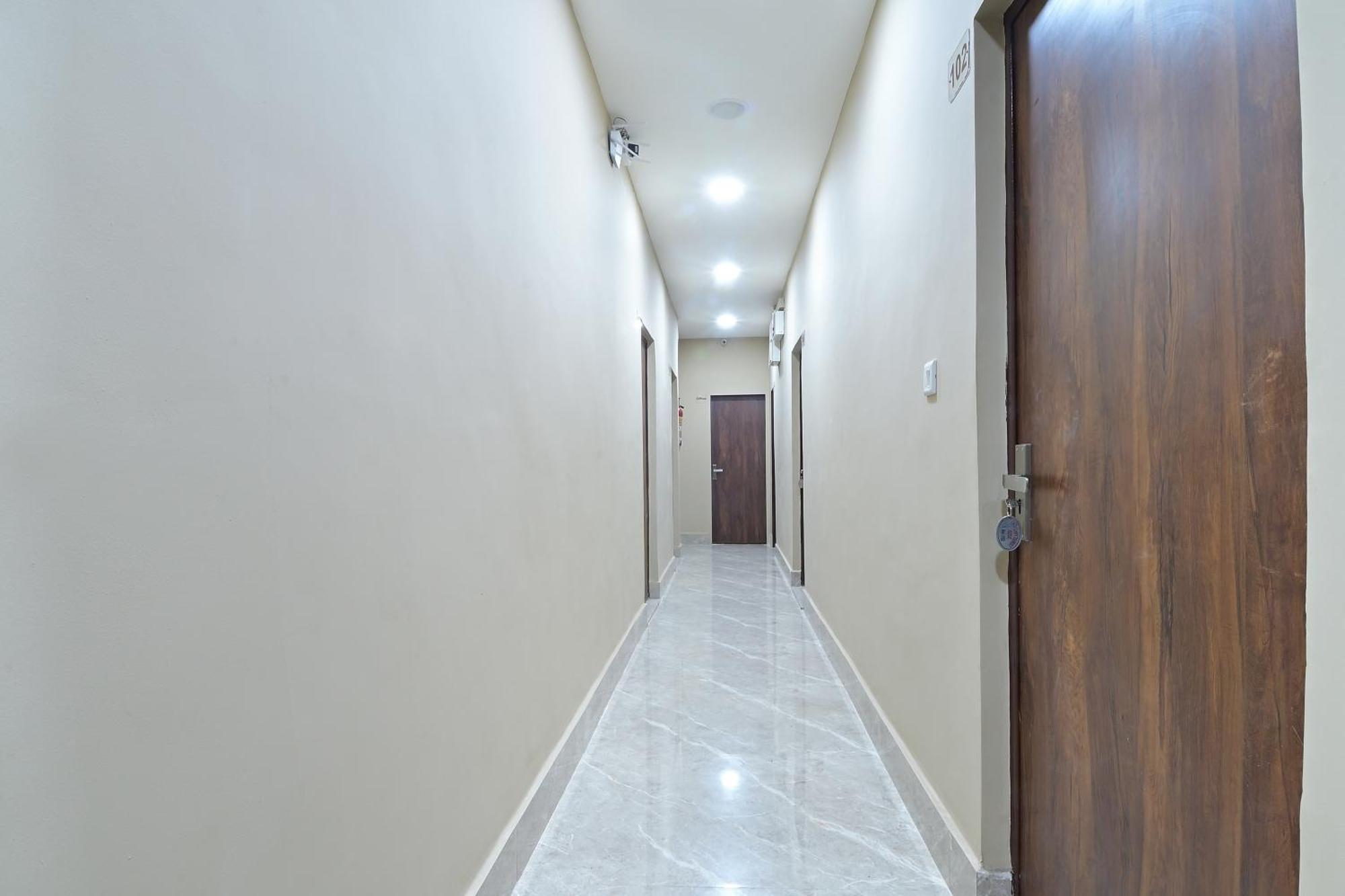 Chowdhry Tourist Lodge - New Delhi Railway Station - 2 Minutes Walk Ngoại thất bức ảnh